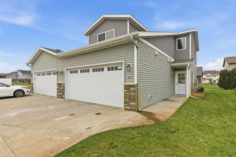 Townhouse For Sale - 517 Faith Lane<br/> Saint Joseph, MN 56374