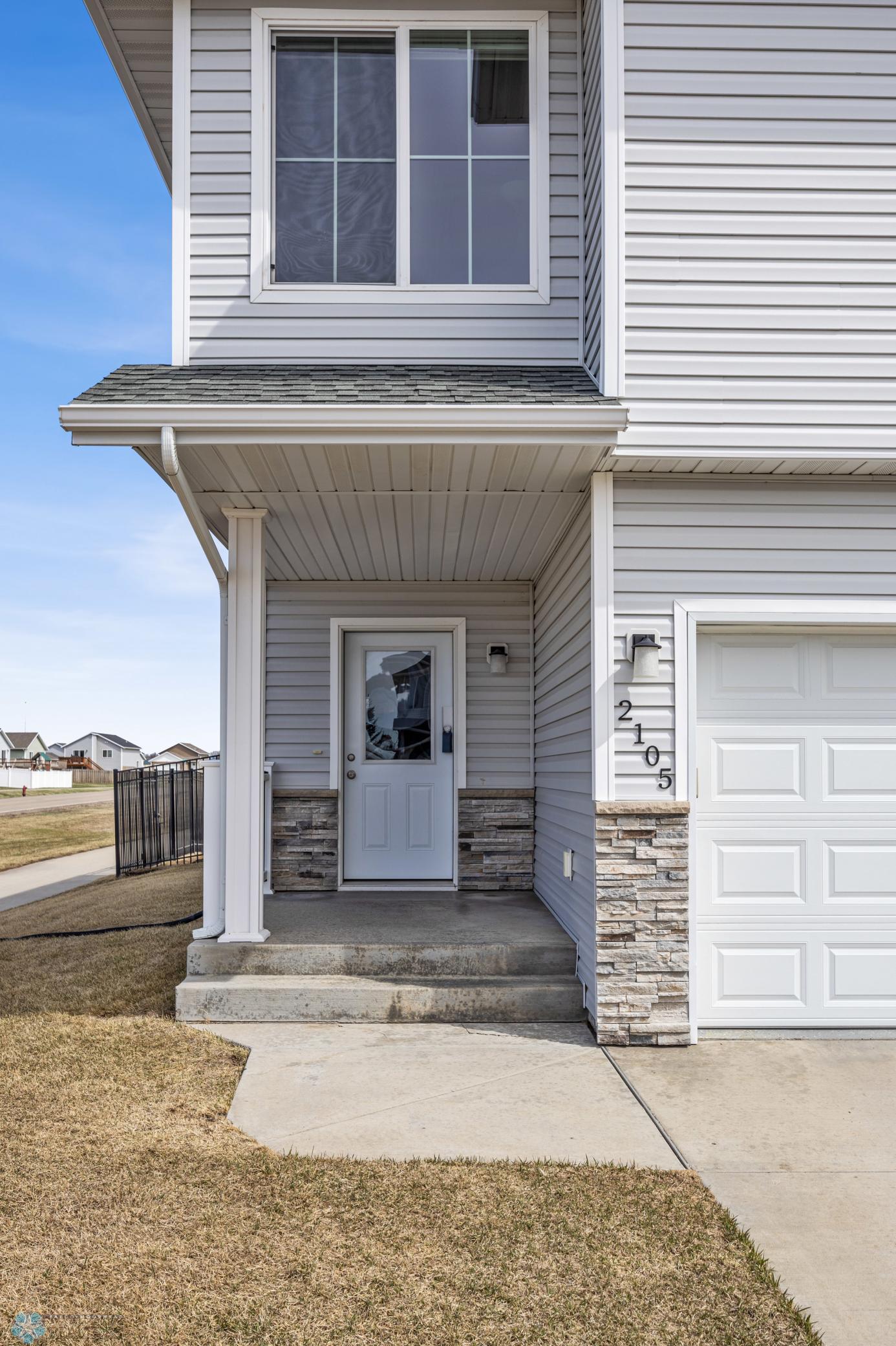 2105 11th Street, West Fargo, North Dakota image 2