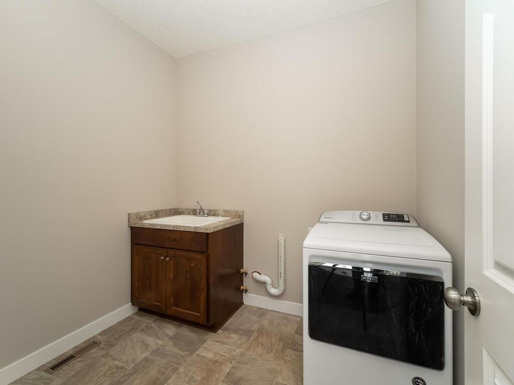 967 206th Avenue, Oak Grove, Minnesota image 14