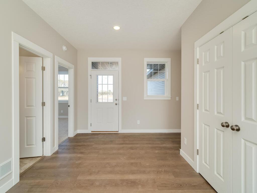 967 206th Avenue, Oak Grove, Minnesota image 3