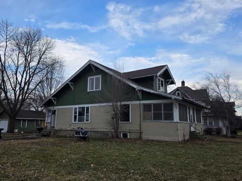Homes For Sale - 704 N Carver Street<br/> Sibley County, Winthrop, MN 55396