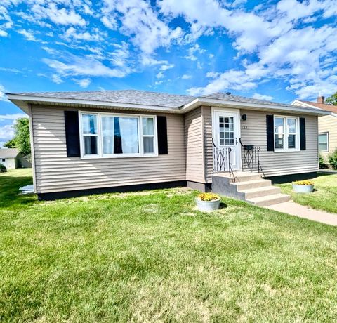Homes For Sale - 122 Sinclair Lewis Avenue<br/> Sauk Centre, MN 56378