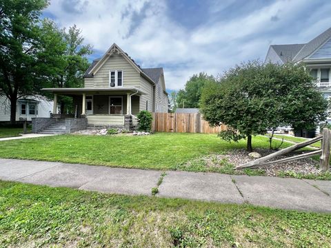 Homes For Sale - 313 E 5th Street<br/> Redwood Falls, MN 56283
