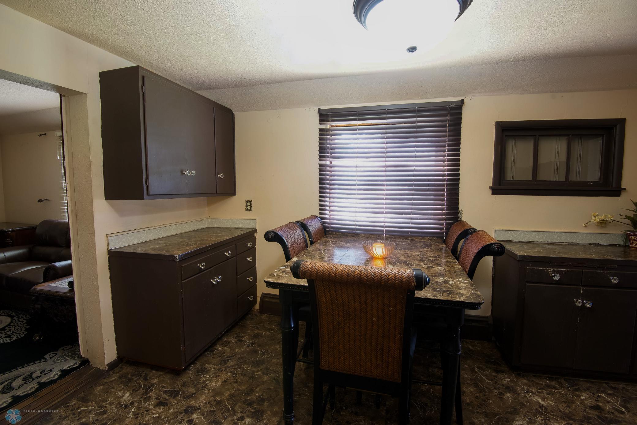 215 1st Street, Hillsboro, North Dakota image 16