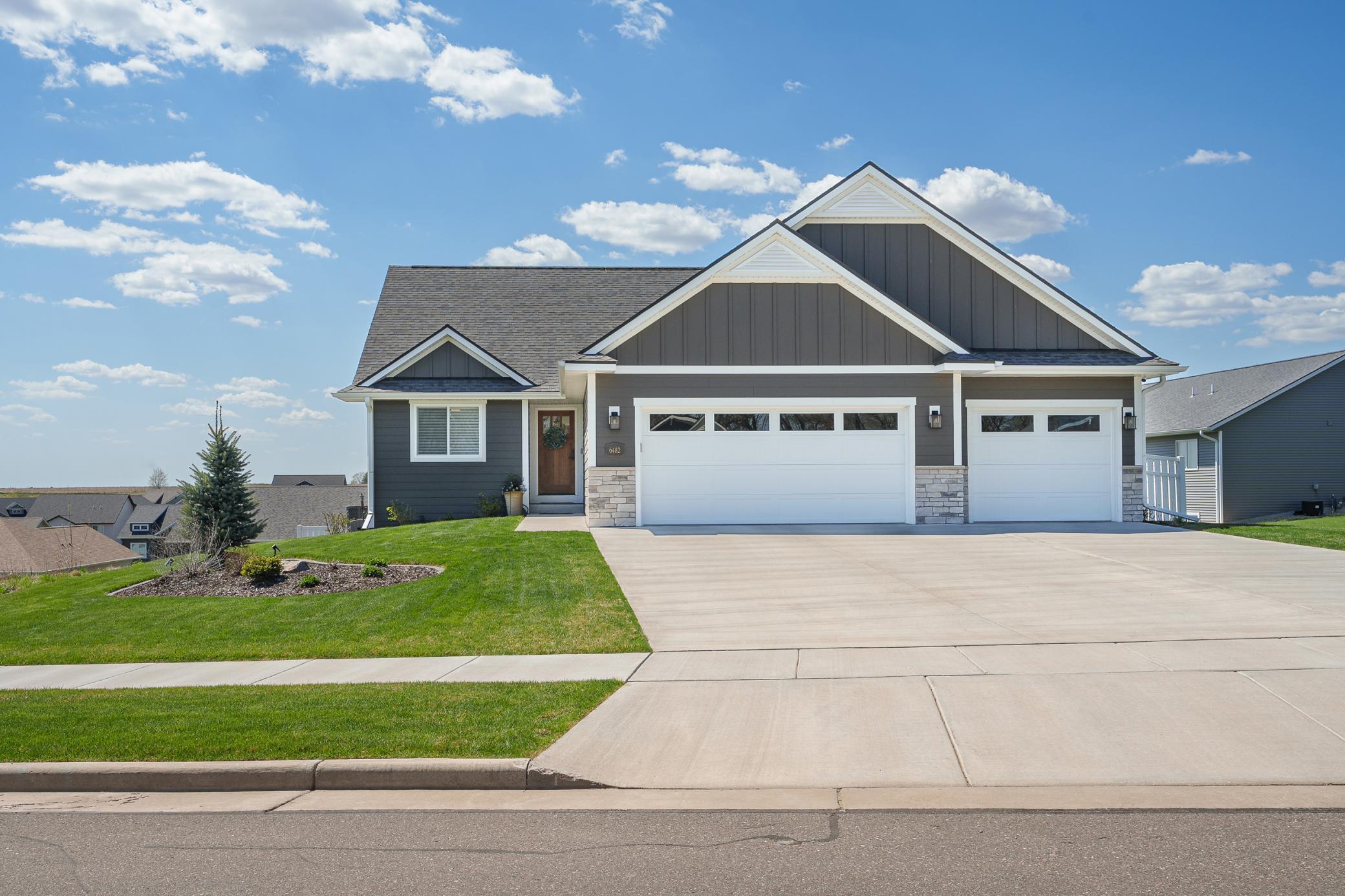 6482 Burr Oak Lane, Eau Claire, Wisconsin image 2