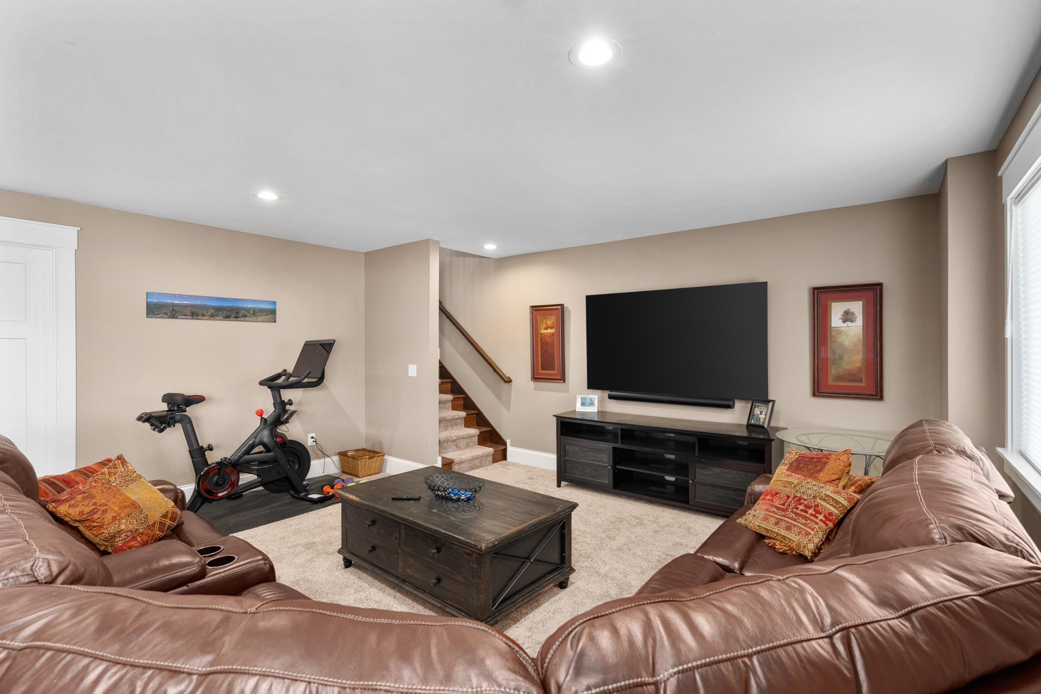 6482 Burr Oak Lane, Eau Claire, Wisconsin image 24