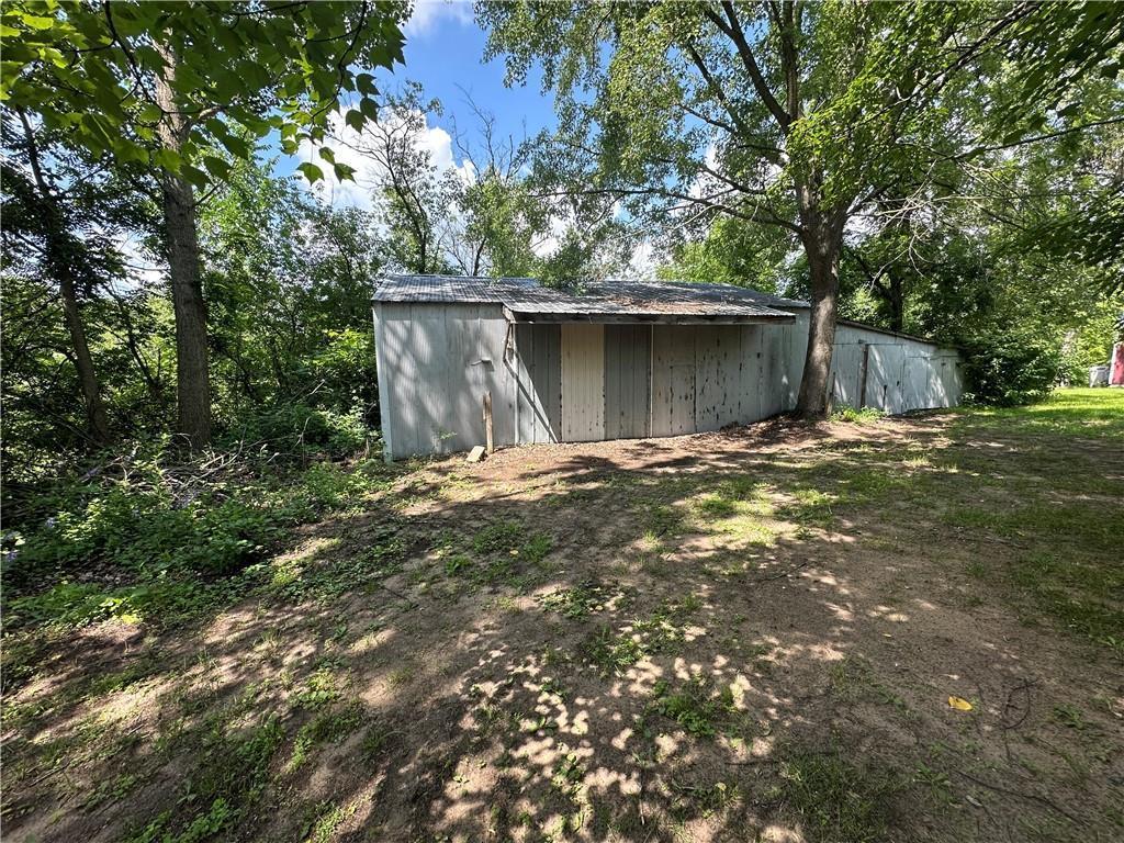 125 Hampton Avenue, Dallas, Wisconsin image 4