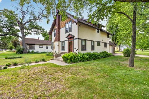 Homes For Sale - 723 N 6th Street<br/> Crow Wing County, Brainerd, MN 56401