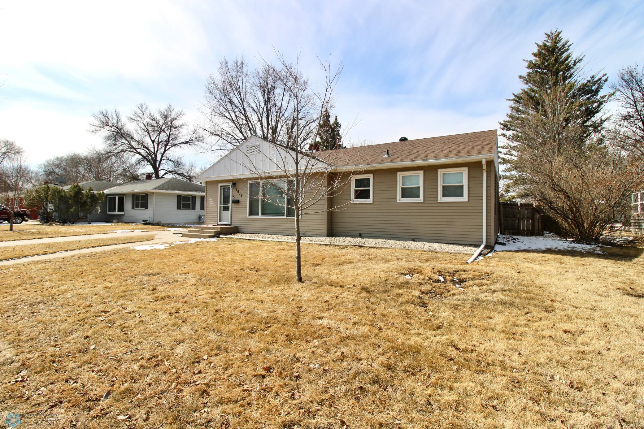 1615 13th Street, Moorhead, Minnesota image 48