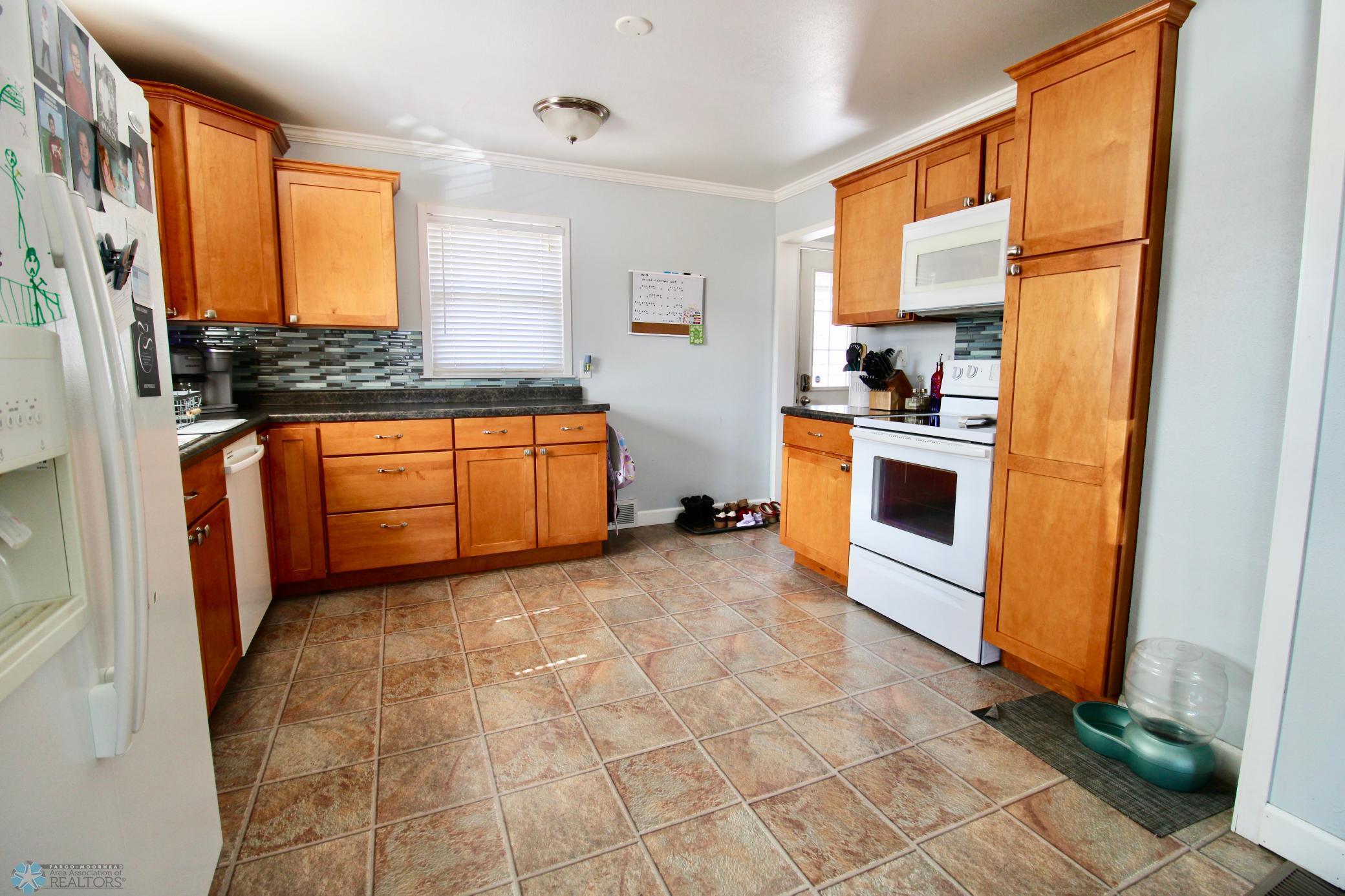 1615 13th Street, Moorhead, Minnesota image 22
