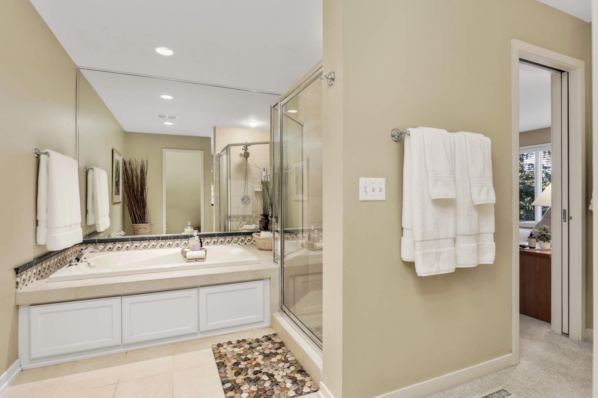 1760 Waterford Court, Minneapolis, Minnesota image 27