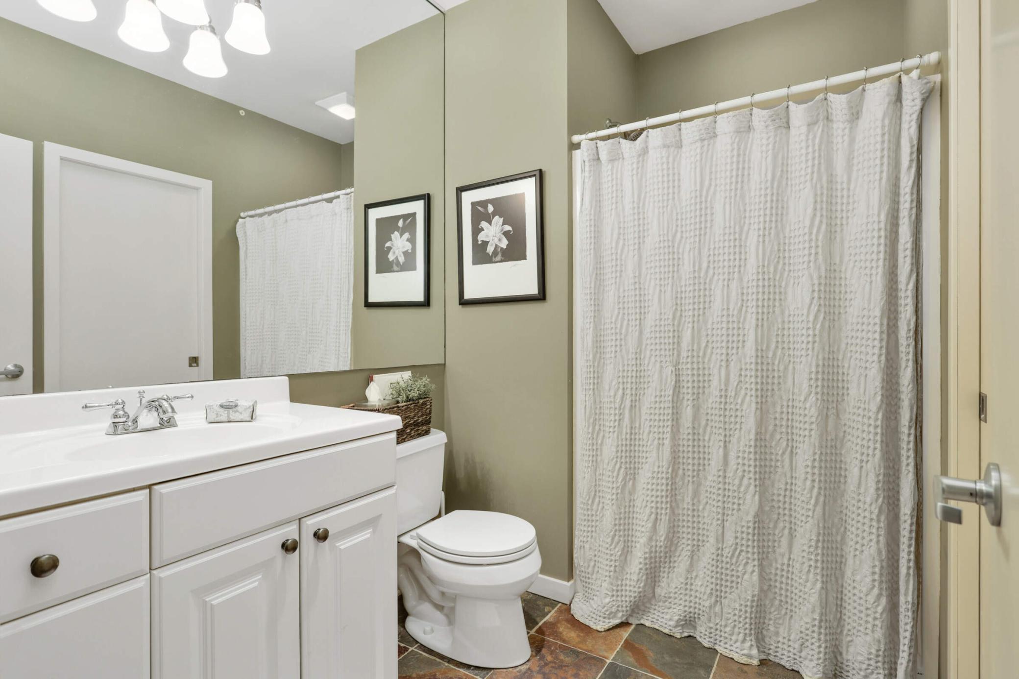 1760 Waterford Court, Minneapolis, Minnesota image 38