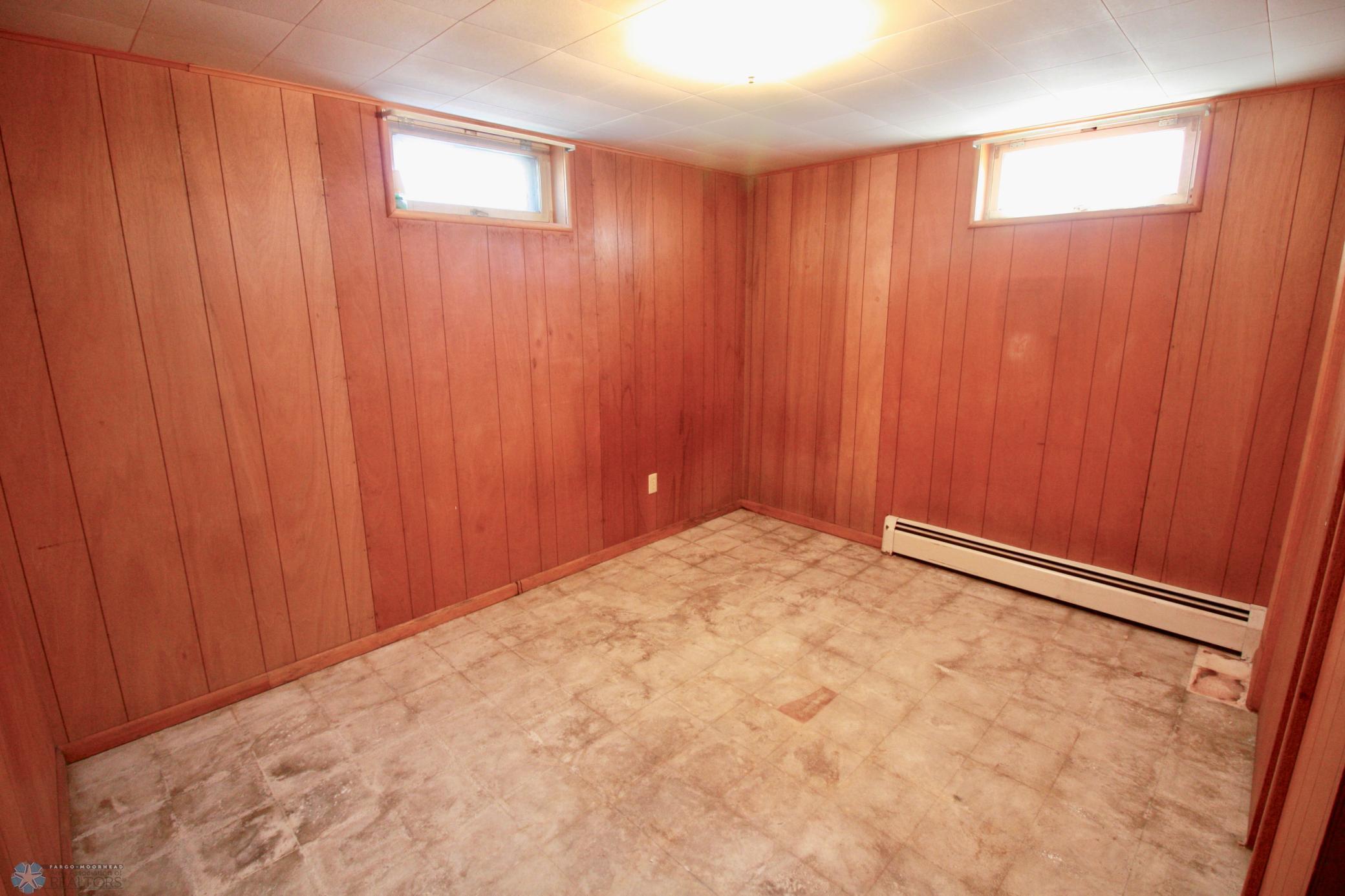 307 4th Avenue, Hankinson, North Dakota image 30