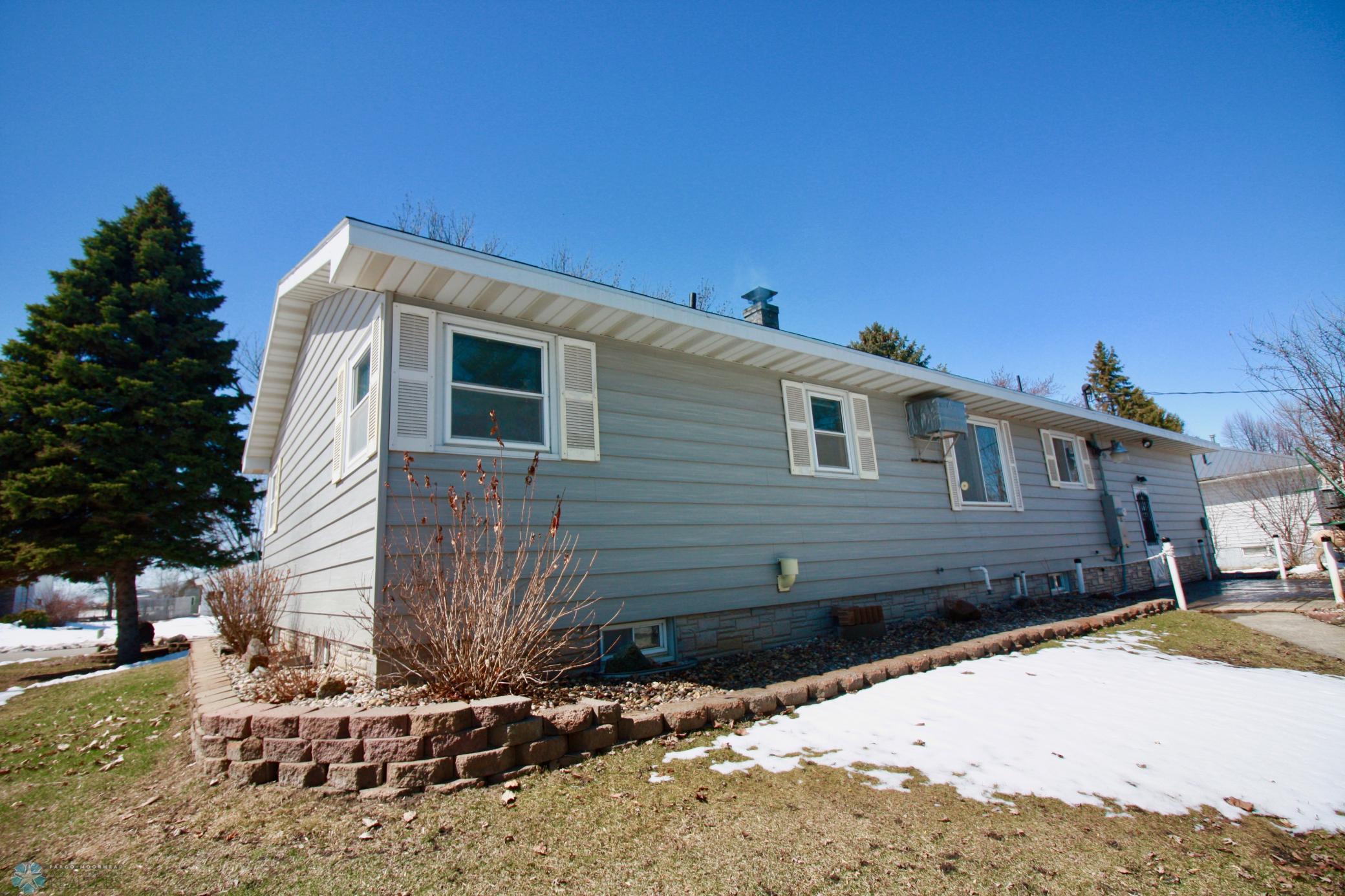 307 4th Avenue, Hankinson, North Dakota image 6