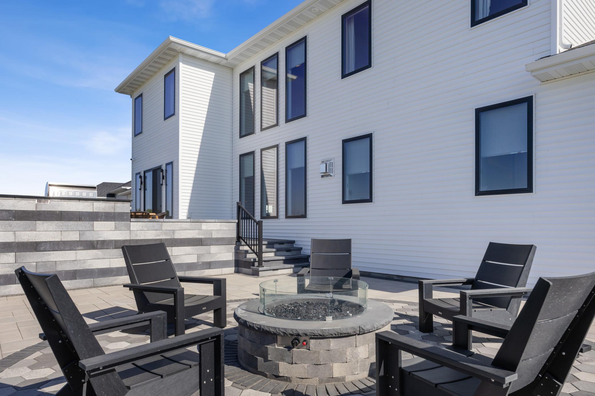 Horace, North Dakota 58047, United States, 5 Bedrooms Bedrooms, ,4 BathroomsBathrooms,Residential,Active,231296