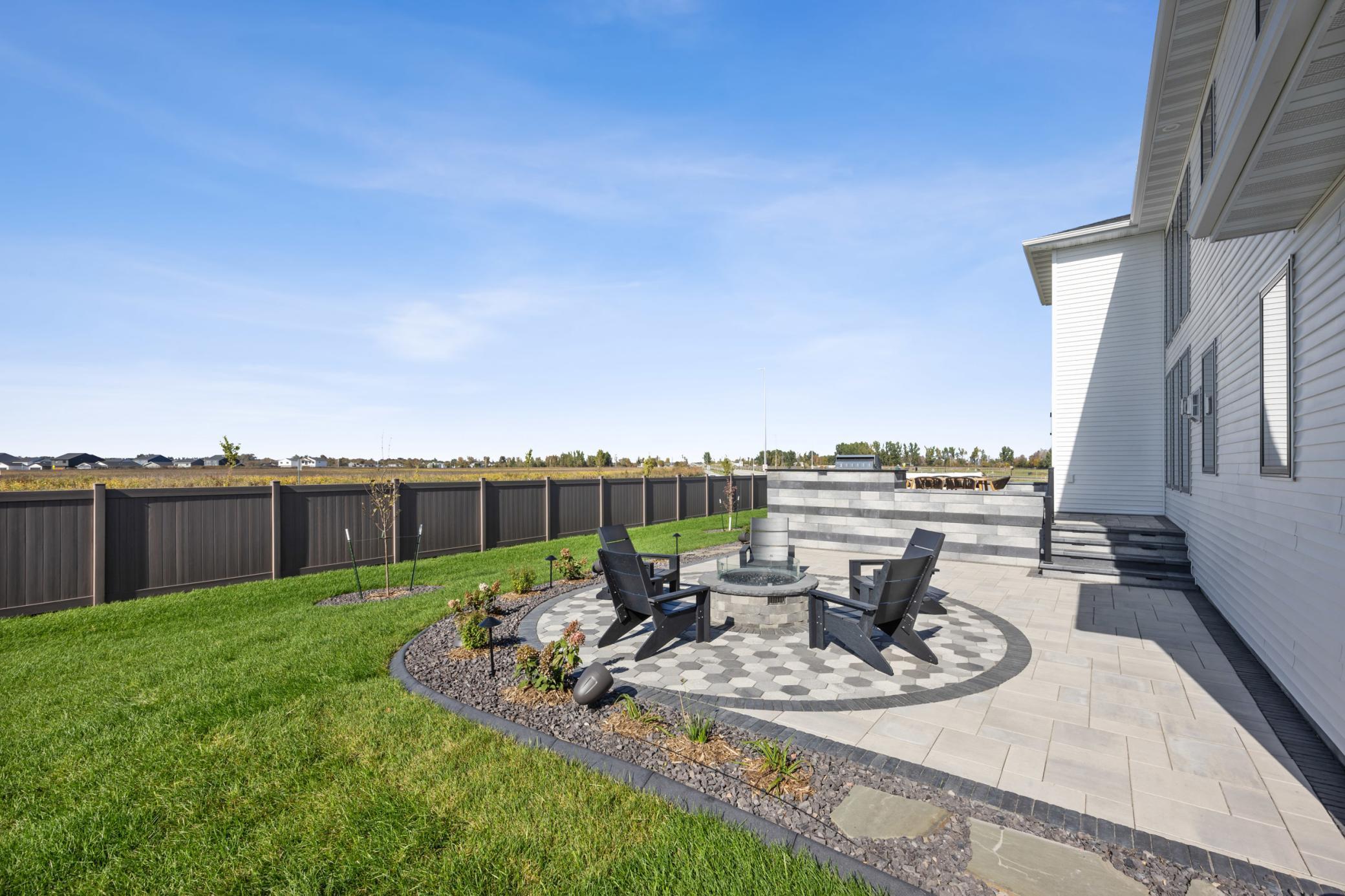 Horace, North Dakota 58047, United States, 5 Bedrooms Bedrooms, ,4 BathroomsBathrooms,Residential,Active,231296