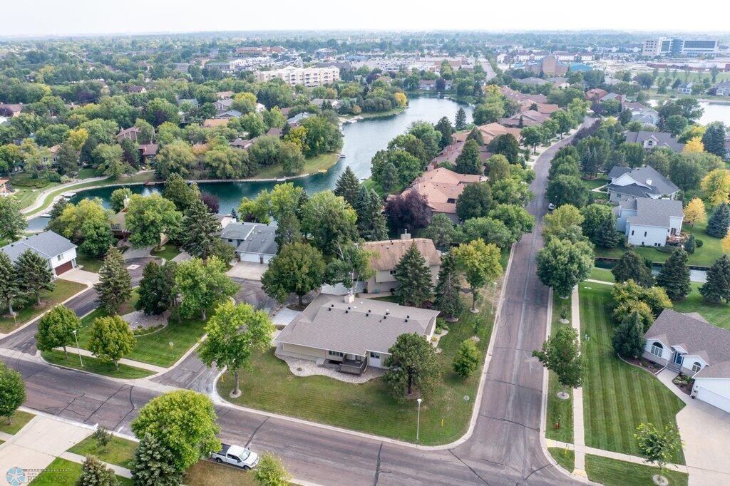 Fargo, North Dakota 58103, United States, 3 Bedrooms Bedrooms, ,2 BathroomsBathrooms,Residential,Pending,61010