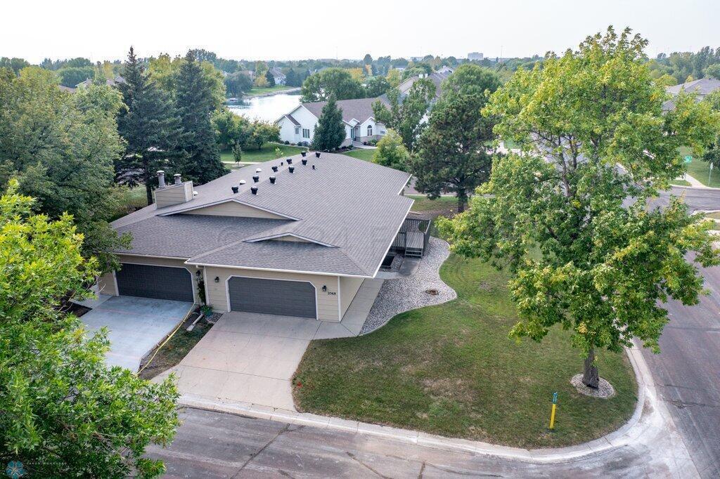 Fargo, North Dakota 58103, United States, 3 Bedrooms Bedrooms, ,2 BathroomsBathrooms,Residential,Pending,61010