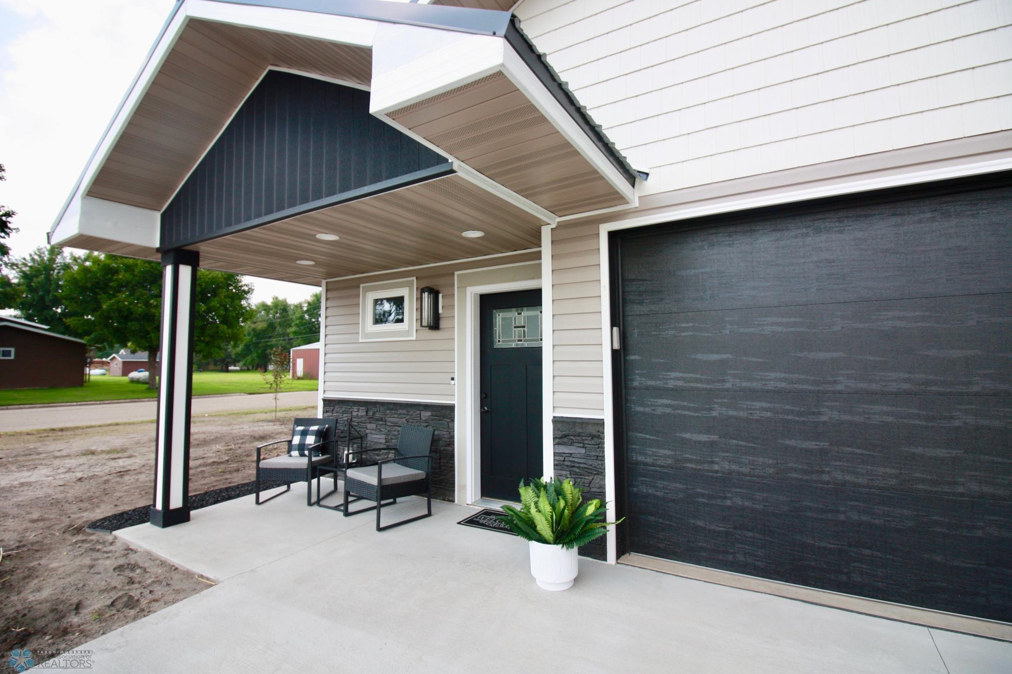501 1st Street, Hankinson, North Dakota image 4