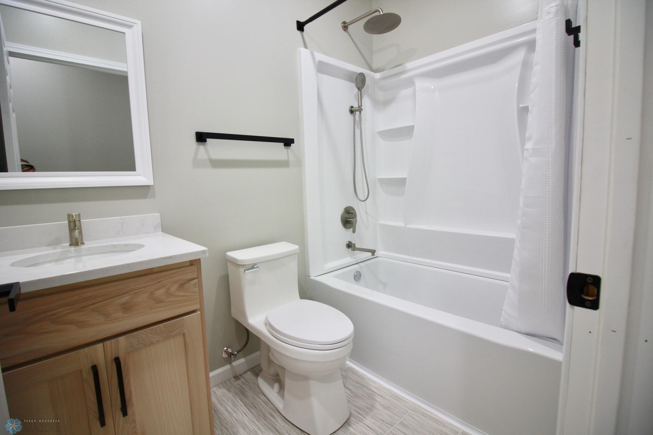 501 1st Street, Hankinson, North Dakota image 40