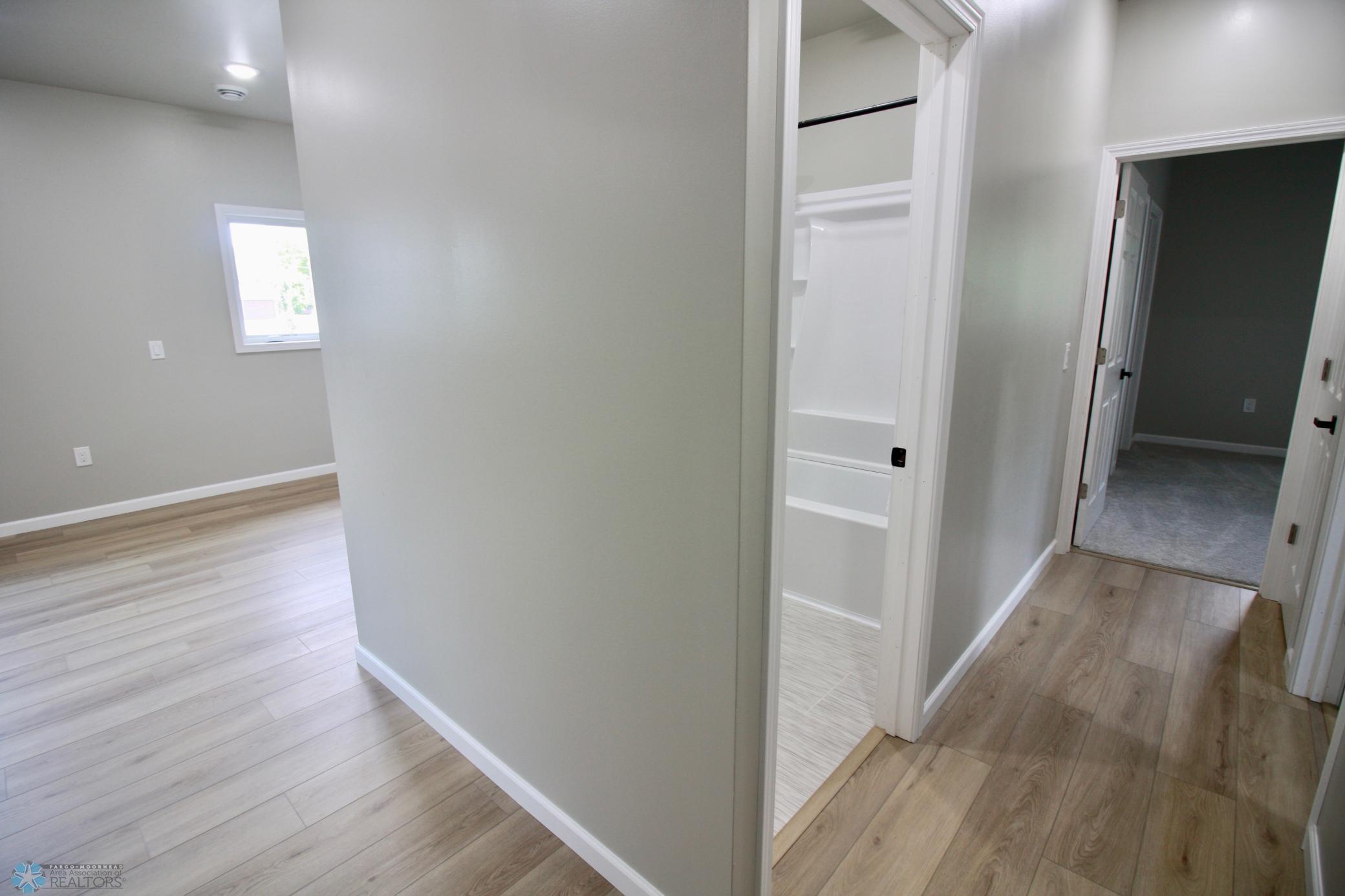 501 1st Street, Hankinson, North Dakota image 41