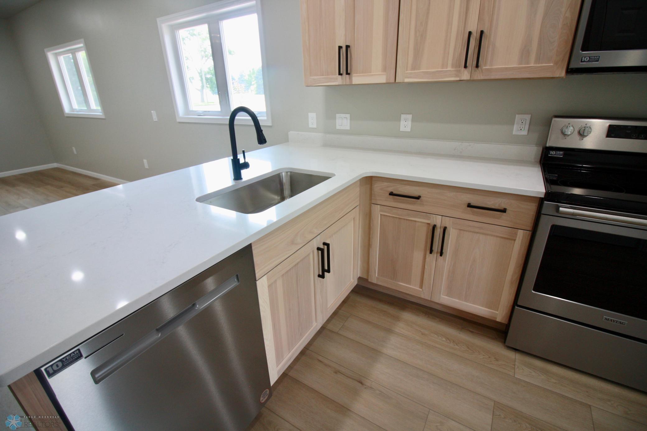 501 1st Street, Hankinson, North Dakota image 22