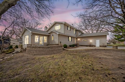 Homes For Sale - 805 Hengen Street<br/> Fairmont, MN 56031