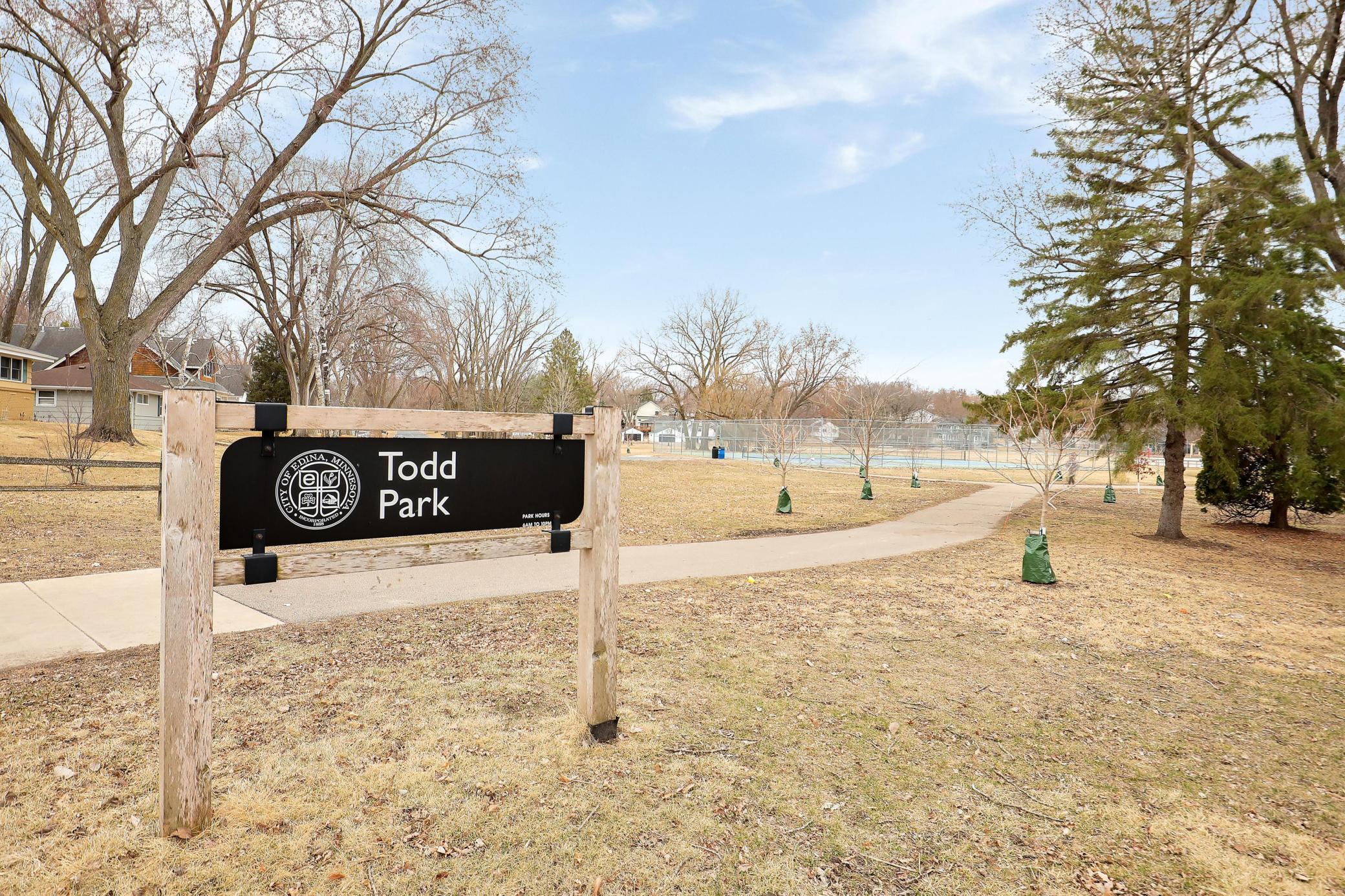 4360 Brookside Court #204, Edina, Minnesota image 29