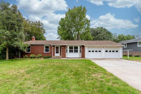 Homes For Sale - 1833 Crestview Drive<br/> New Ulm, MN 56073