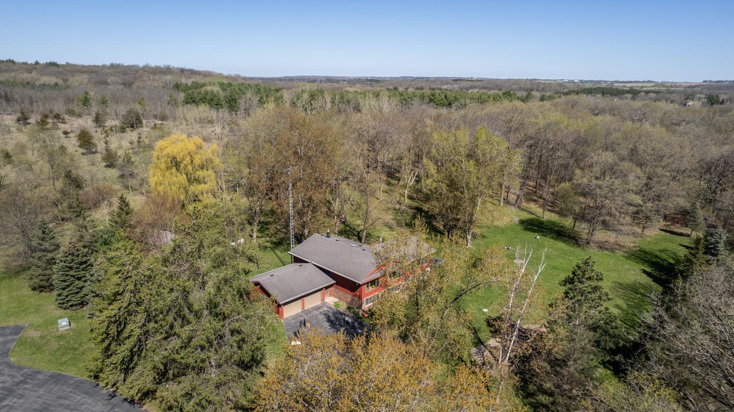 6535 Brookwood Drive, Eyota, Minnesota image 4