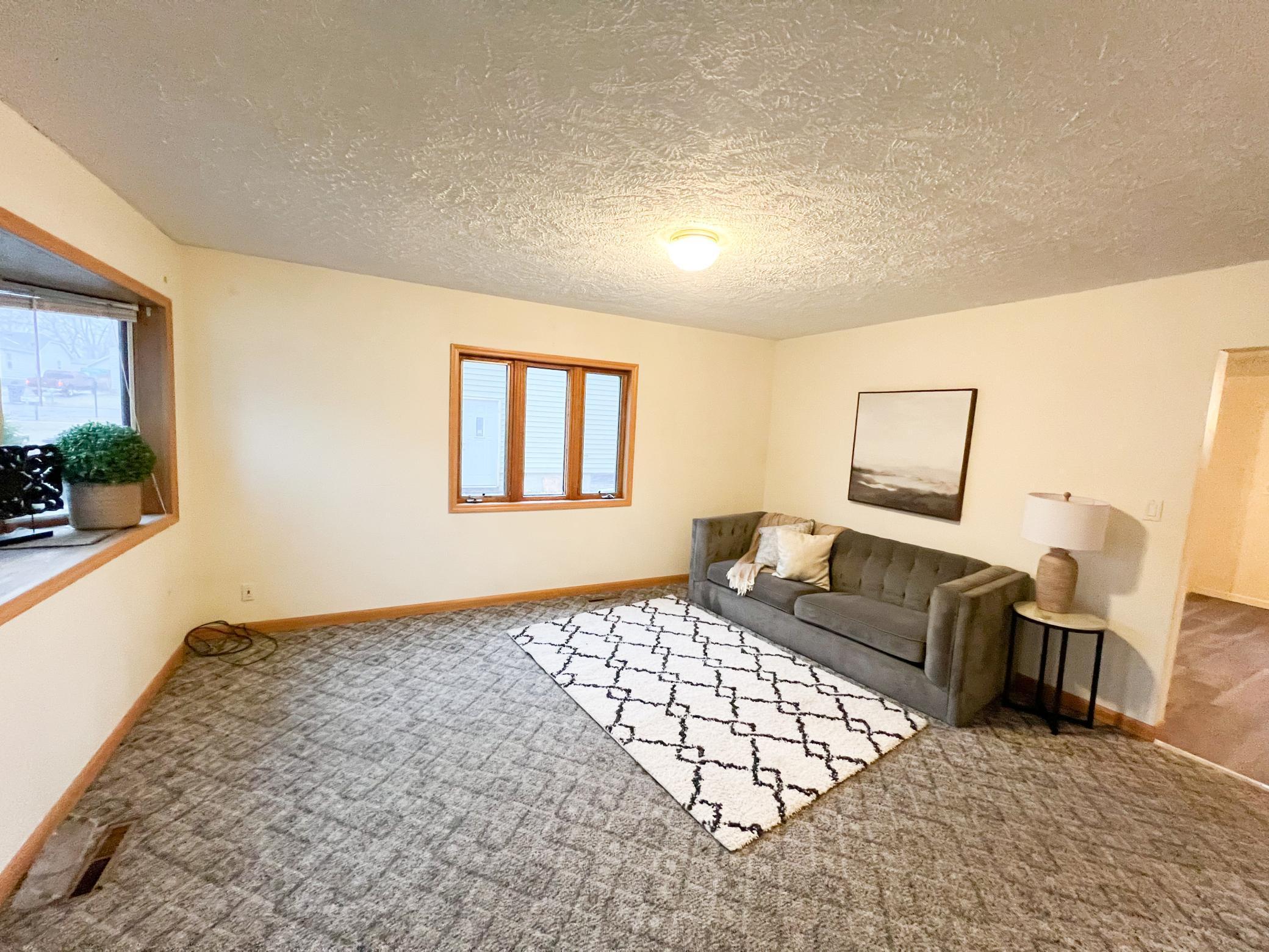 832 Godfrey Street, Worthington, Minnesota image 5