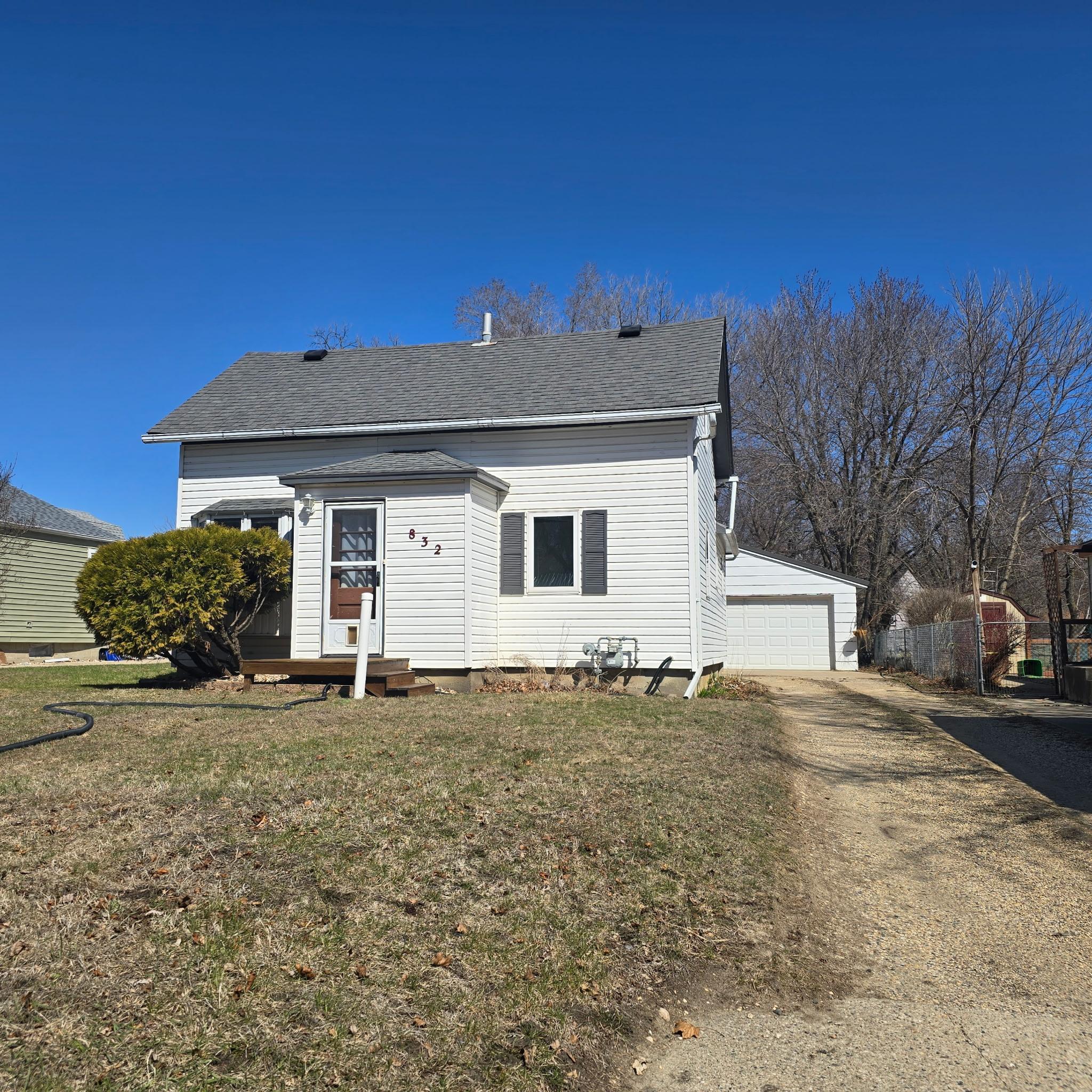 832 Godfrey Street, Worthington, Minnesota image 1