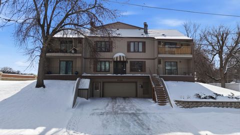Condo For Sale - 326 10th Avenue<br/> Fargo, ND 58103
