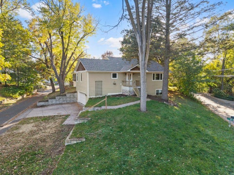 Homes For Sale - 1158 Summit Avenue<br/> Saint Paul, MN 55115
