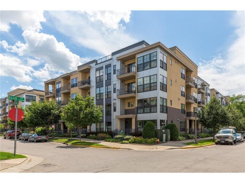 Condo For Sale - 2566 Ellis Avenue<br/> Ramsey County, Saint Paul, MN 55114