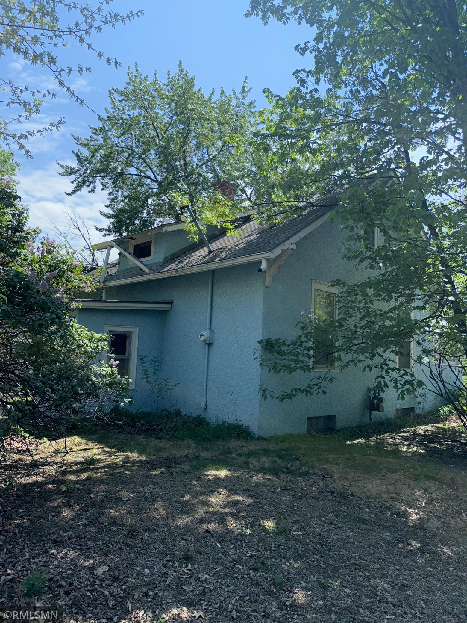 2224 42nd Street, Minneapolis, Minnesota image 2