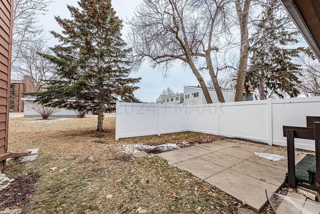 Fargo, North Dakota 58103, United States, 3 Bedrooms Bedrooms, ,3 BathroomsBathrooms,Residential,Pending,60078