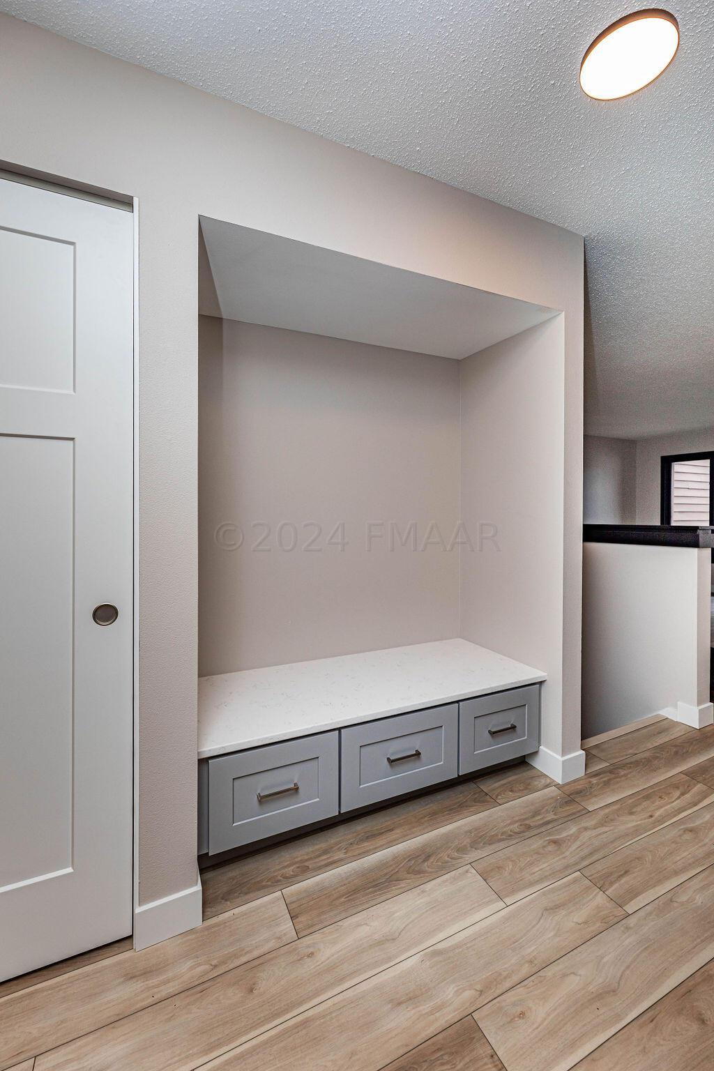 Fargo, North Dakota 58103, United States, 3 Bedrooms Bedrooms, ,3 BathroomsBathrooms,Residential,Pending,60078