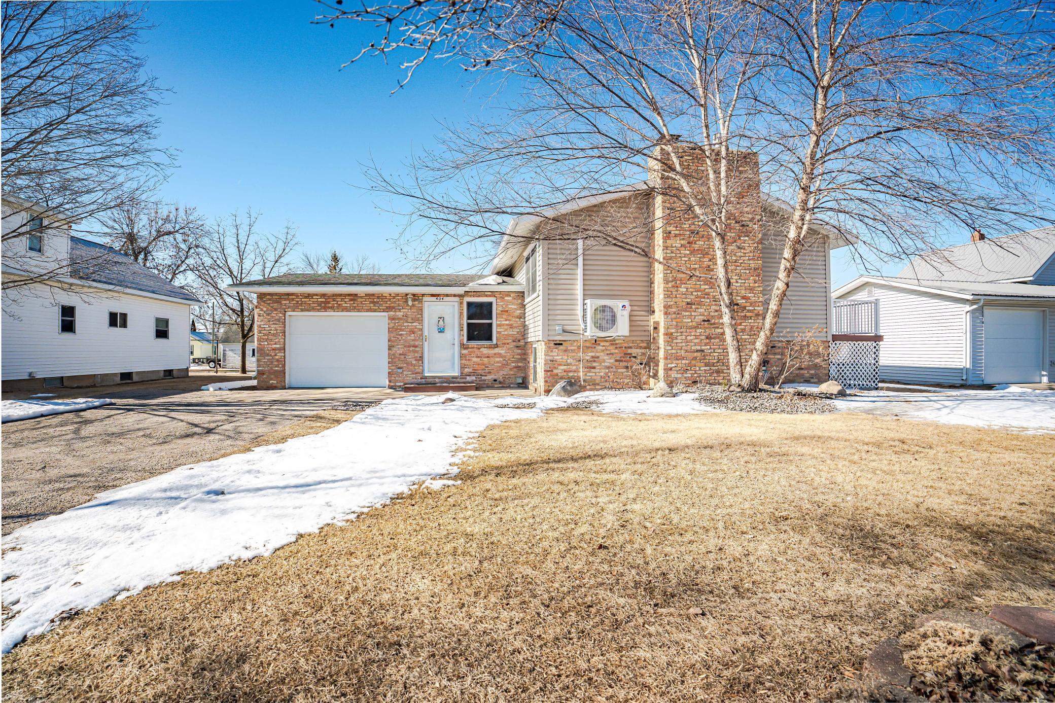 404 Balmoral Avenue, Henning, Minnesota image 4