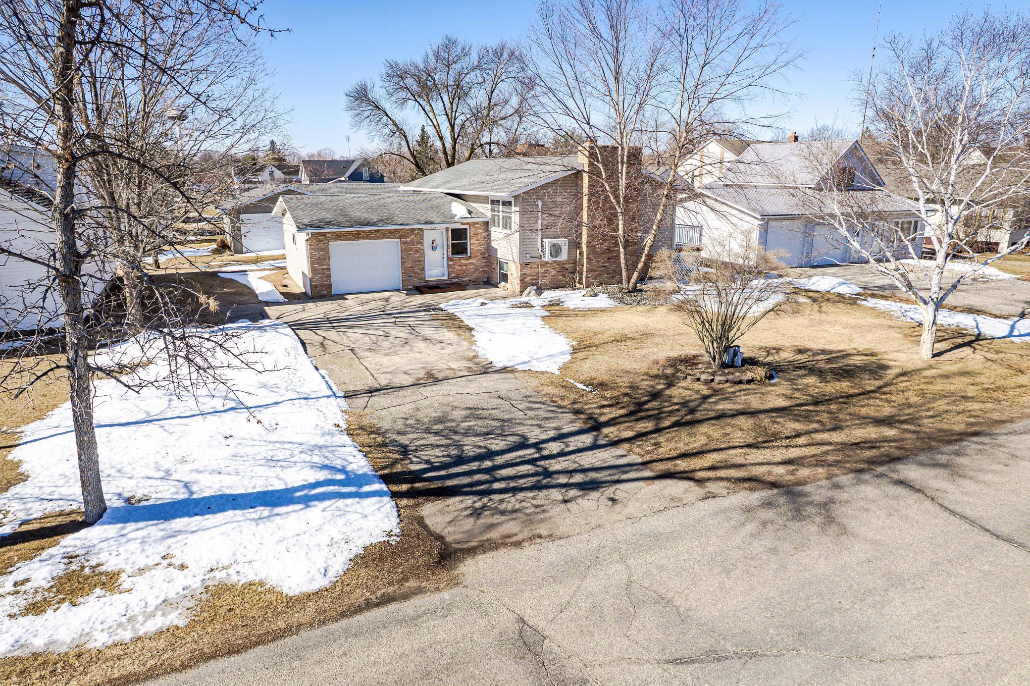 404 Balmoral Avenue, Henning, Minnesota image 1