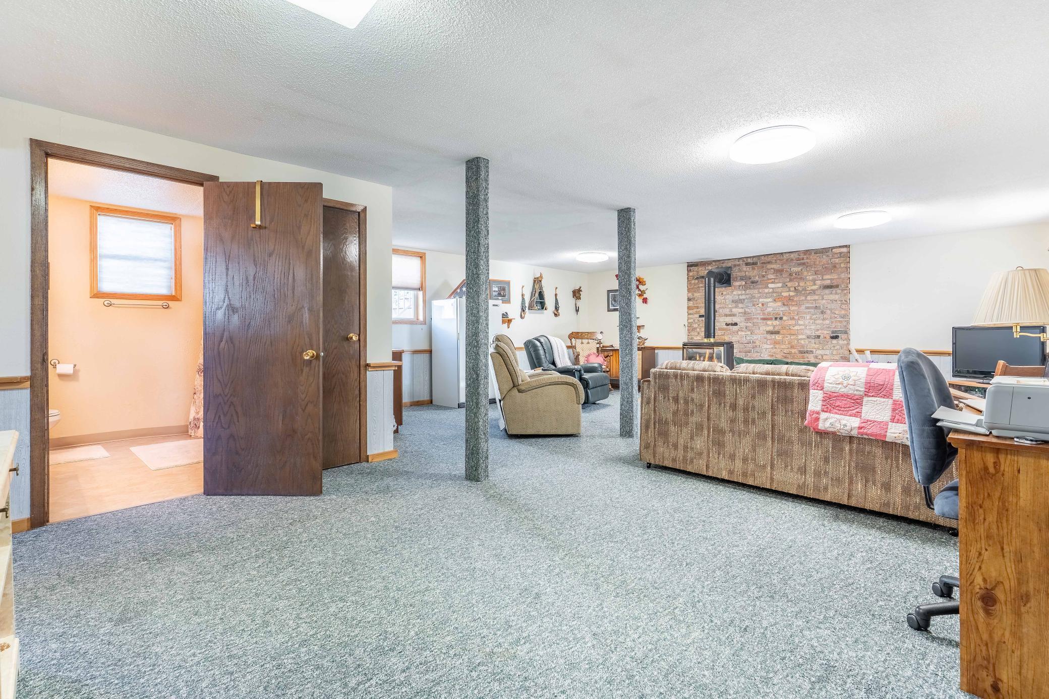 404 Balmoral Avenue, Henning, Minnesota image 34