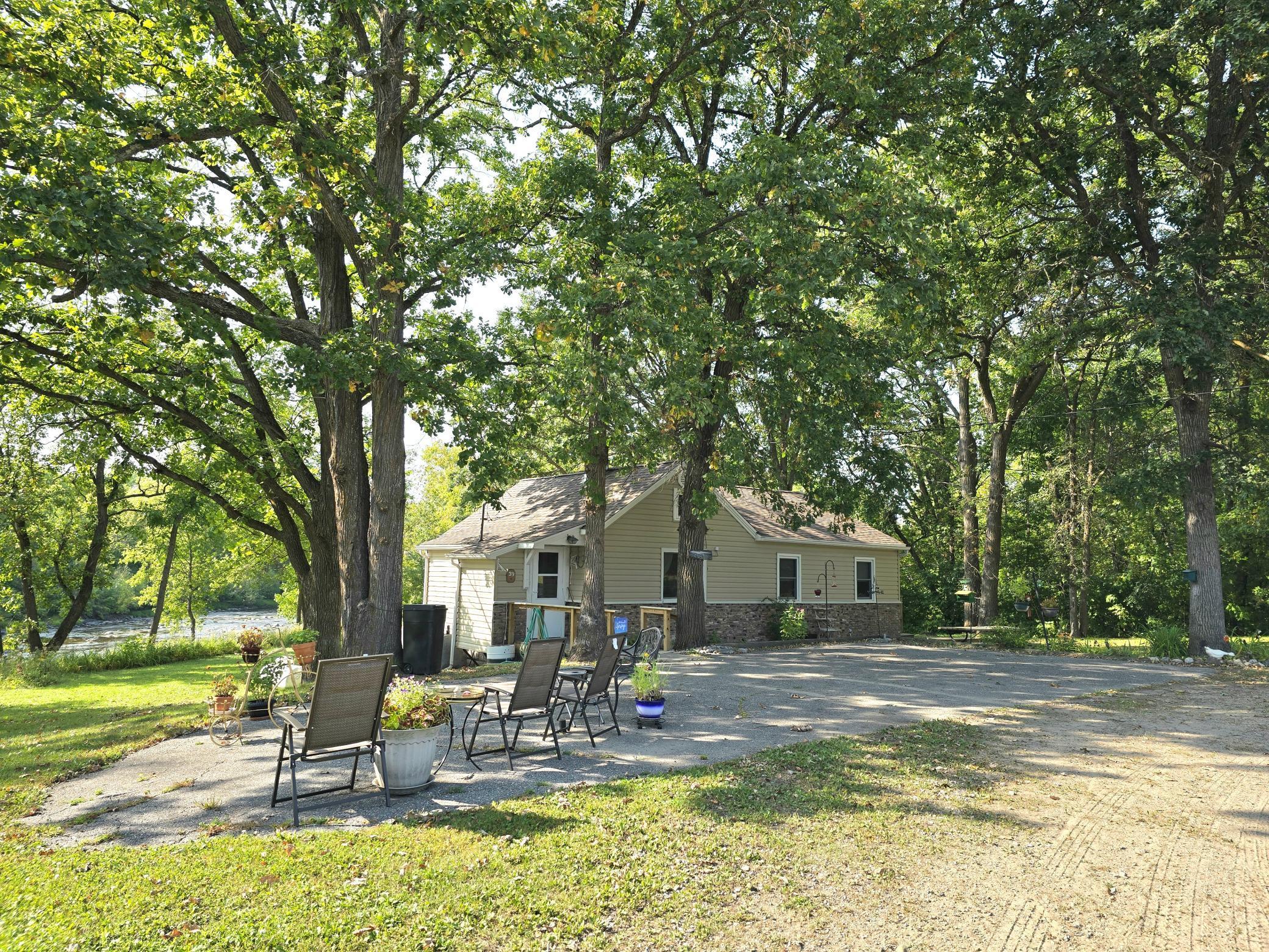 39 Front Street, Littlefork, Minnesota image 1