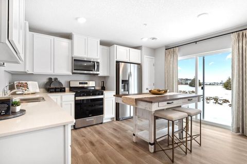 Townhouse For Sale - 13760 Victoria Meadows Court<br/> Rosemount, MN 55068