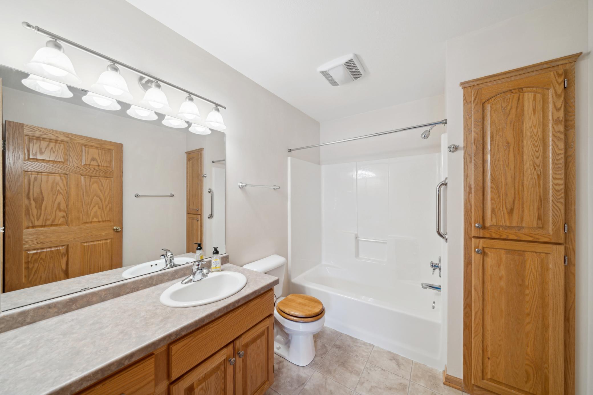 1382 Riverside Drive #1382, River Falls, Wisconsin image 15