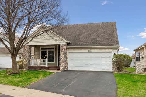 Townhouse For Sale - 15156 Dundee Avenue<br/> Dakota County, Saint Paul, MN 55124