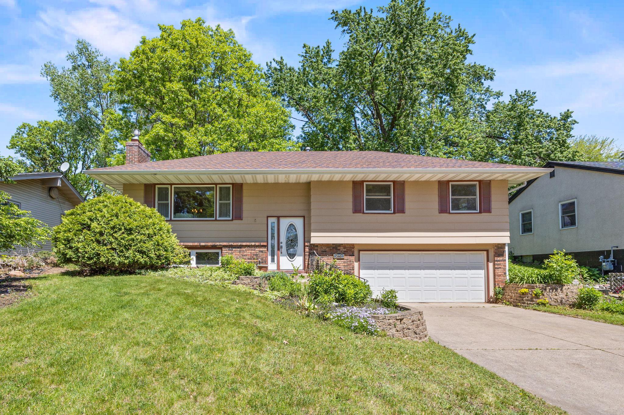 2445 Indian Way, Saint Paul, Minnesota image 1