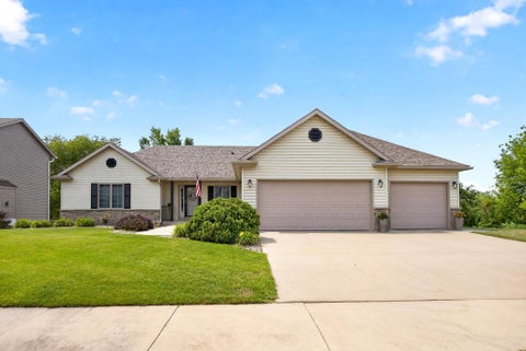 Homes For Sale - 5296 Florence Drive<br/> Olmsted County, Rochester, MN 55901