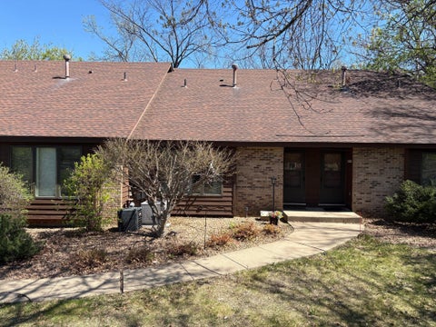 Homes For Sale - 3902 Rahn Road<br/> Dakota County, Saint Paul, MN 55122