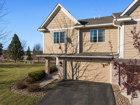 Townhouse For Sale - 2606 Waterfall Way<br/> Prior Lake, MN 55372