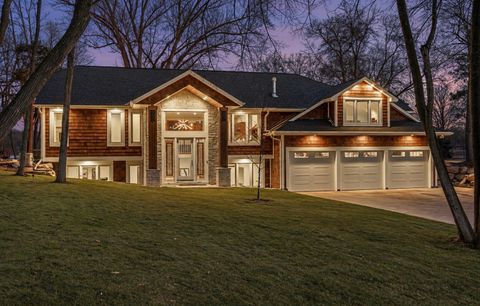 Homes For Sale - 5517 Dickson Road<br/> Minnetonka, MN 55345